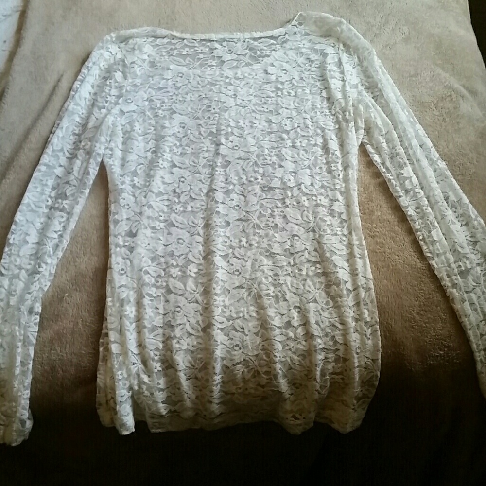 Lace top - Picture 3 of 3